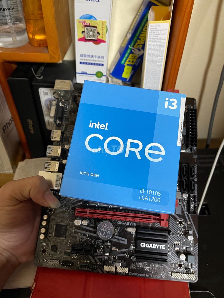 Chip CPU Intel Core i3-10105 (3.7GHz turbo up to 4.4Ghz, 4 nhân 8 luồng, 6MB Cache, 65W) - Socket LGA 1200 BH 36 tháng