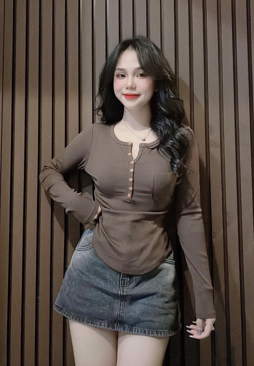 ÁO THUN NỮ, áo thun nữ PHỐI NÚT cổ U TAY DÀI