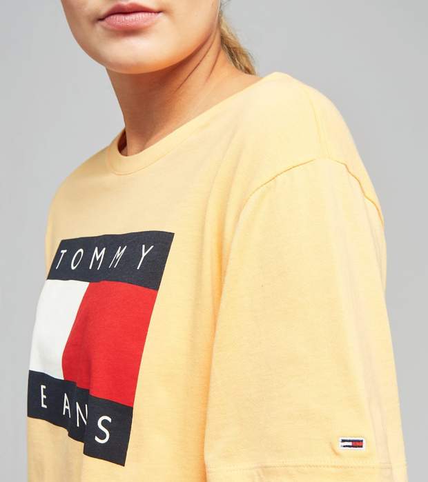 Áo thun croptop Tommy Size XS (45-53kg)