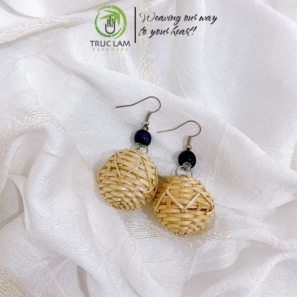 Phụ kiện đi biển khuyên tai cói bông tai mây tre đan KT03 - Trúc Lâm Handmade