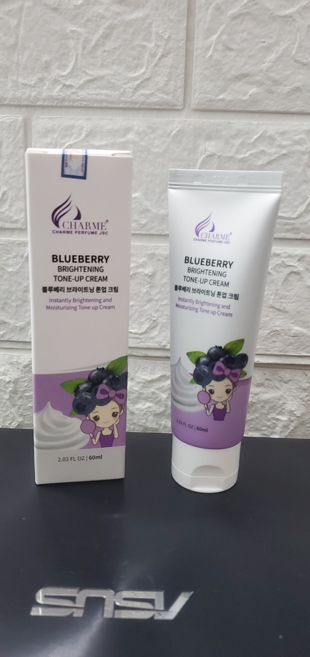 Kem face dưỡng trắng da jeju blueberry 60ml
