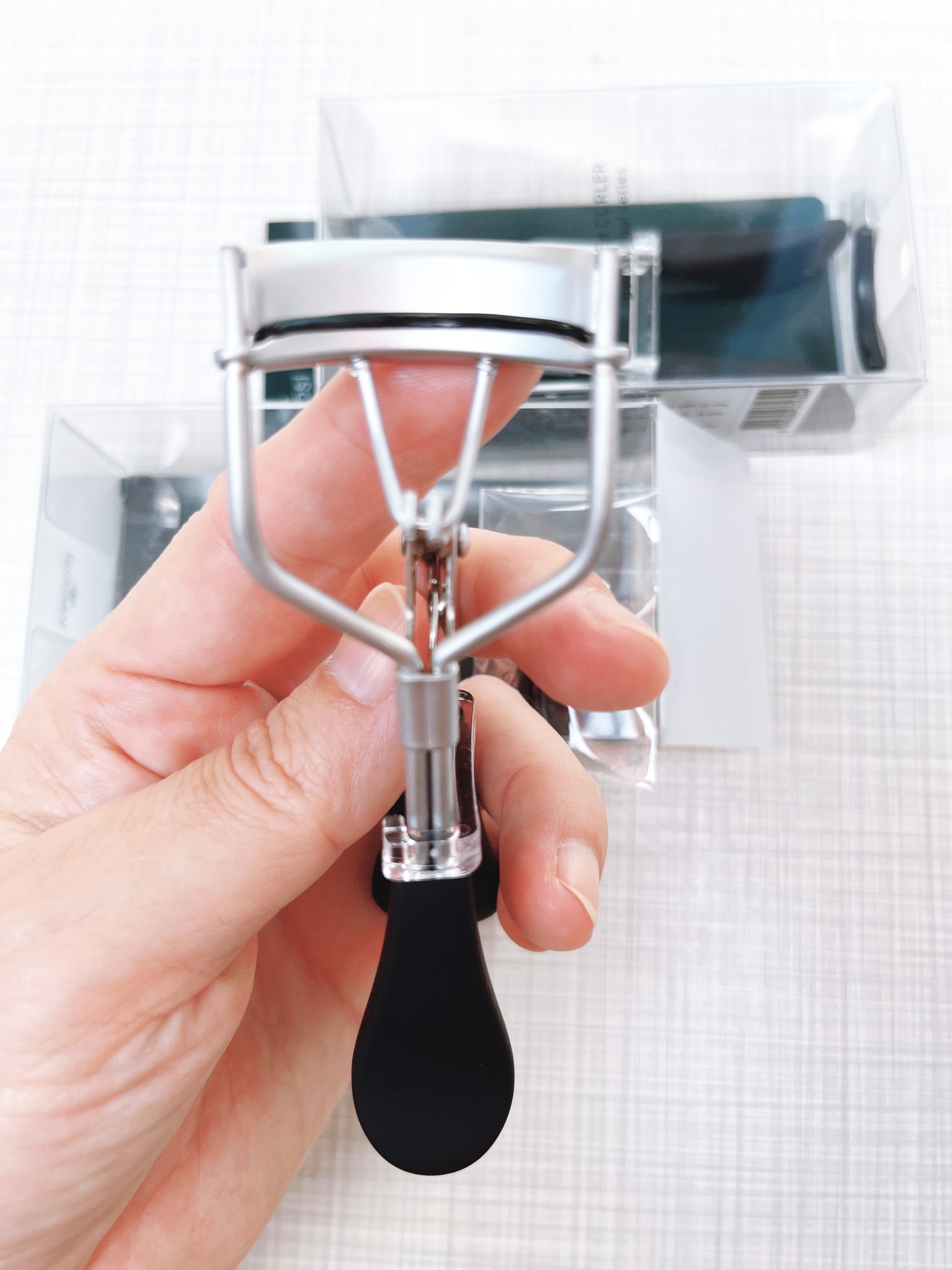 [HCM] ( Chính hãng) Bấm mi Vacosi Modern Lash Curler cán đen BM03