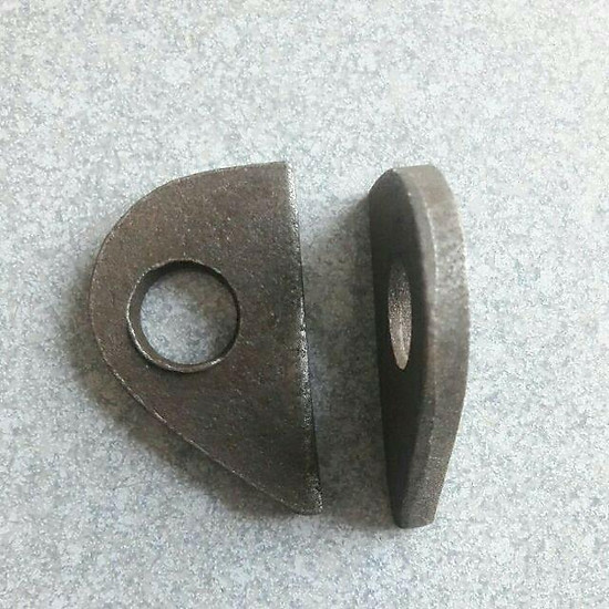 2 cái bát khóa cửa sắt 8ly
