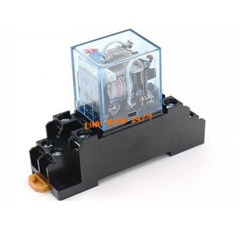 RELAY TRUNG GIAN OMRON 220V 10A 8 CHÂN KÈM ĐẾ VẶN ỐC