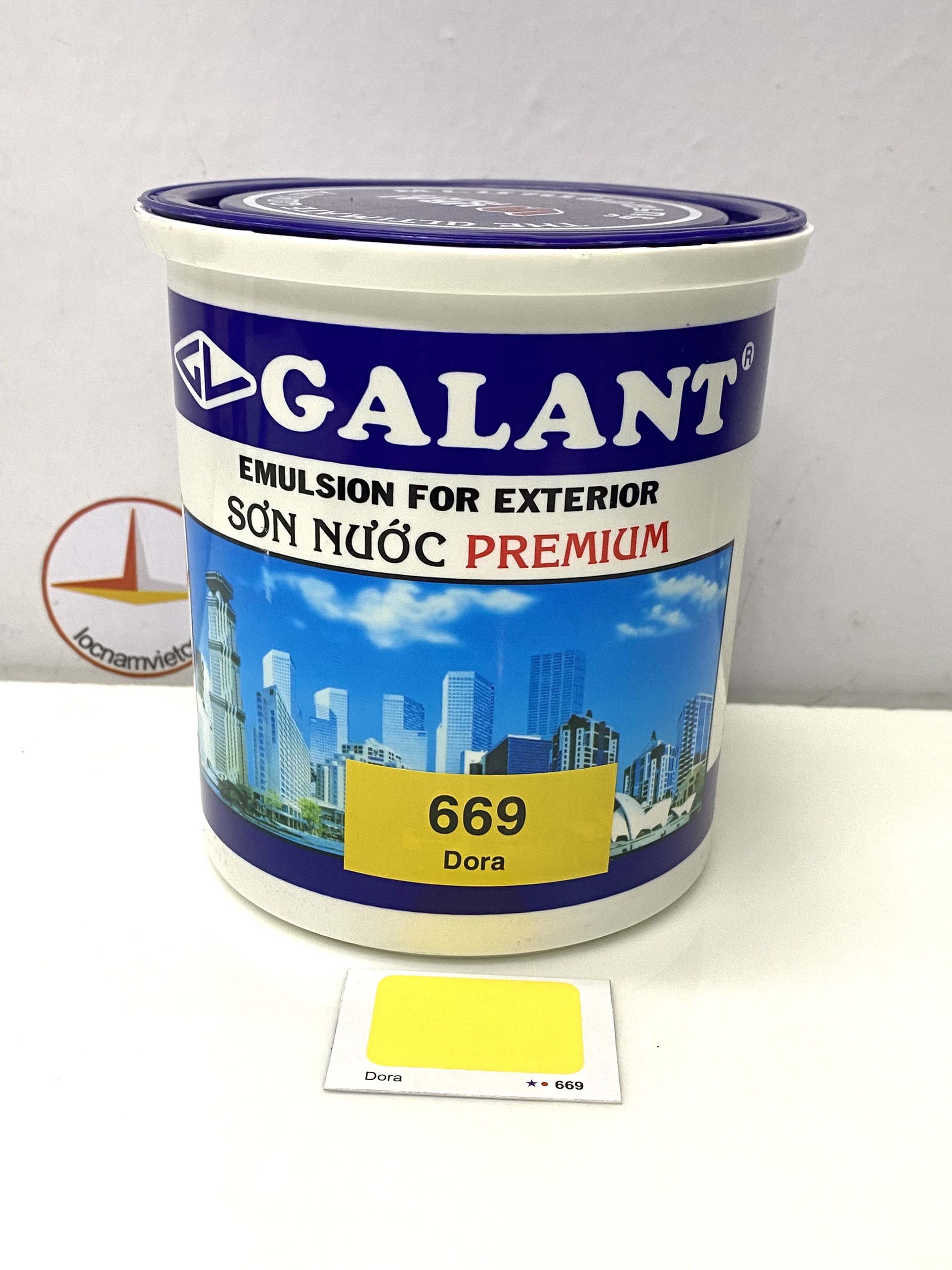 Sơn nước ngoại thất Galant màu vàng 669 800ML