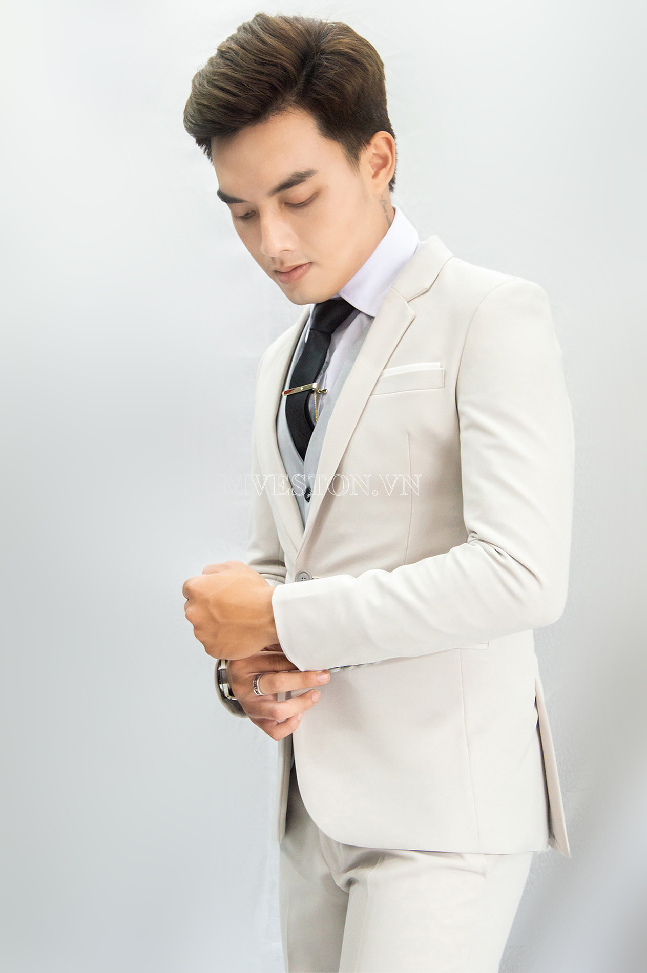 [Full Set] Bộ vest nam màu kem (áo vest+áo gile+quần+cà vạt+nơ)