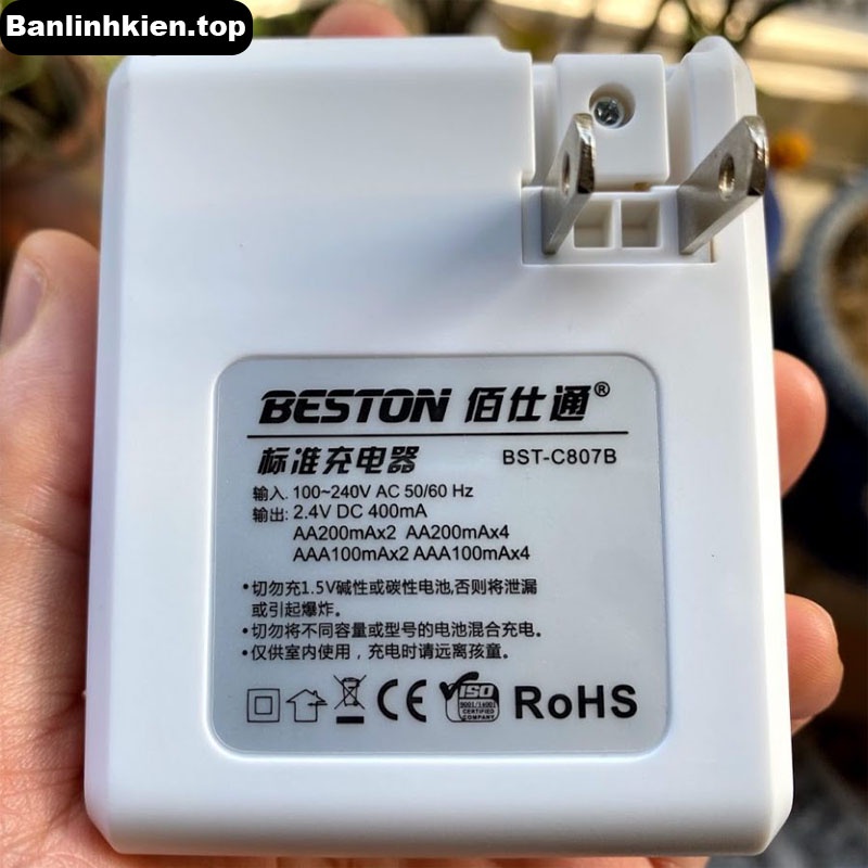 Combo 04 pin AAA 1100 mAh kèm sạc hãng BESTON