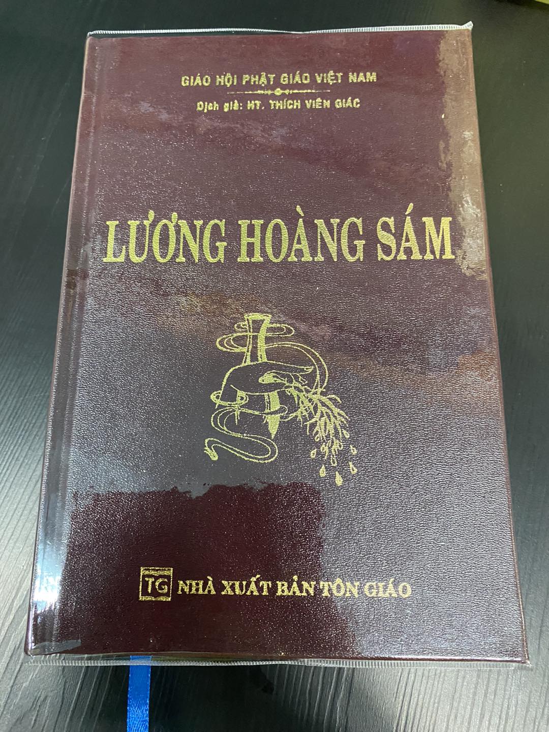 Sách - kinh lương hoàng sám