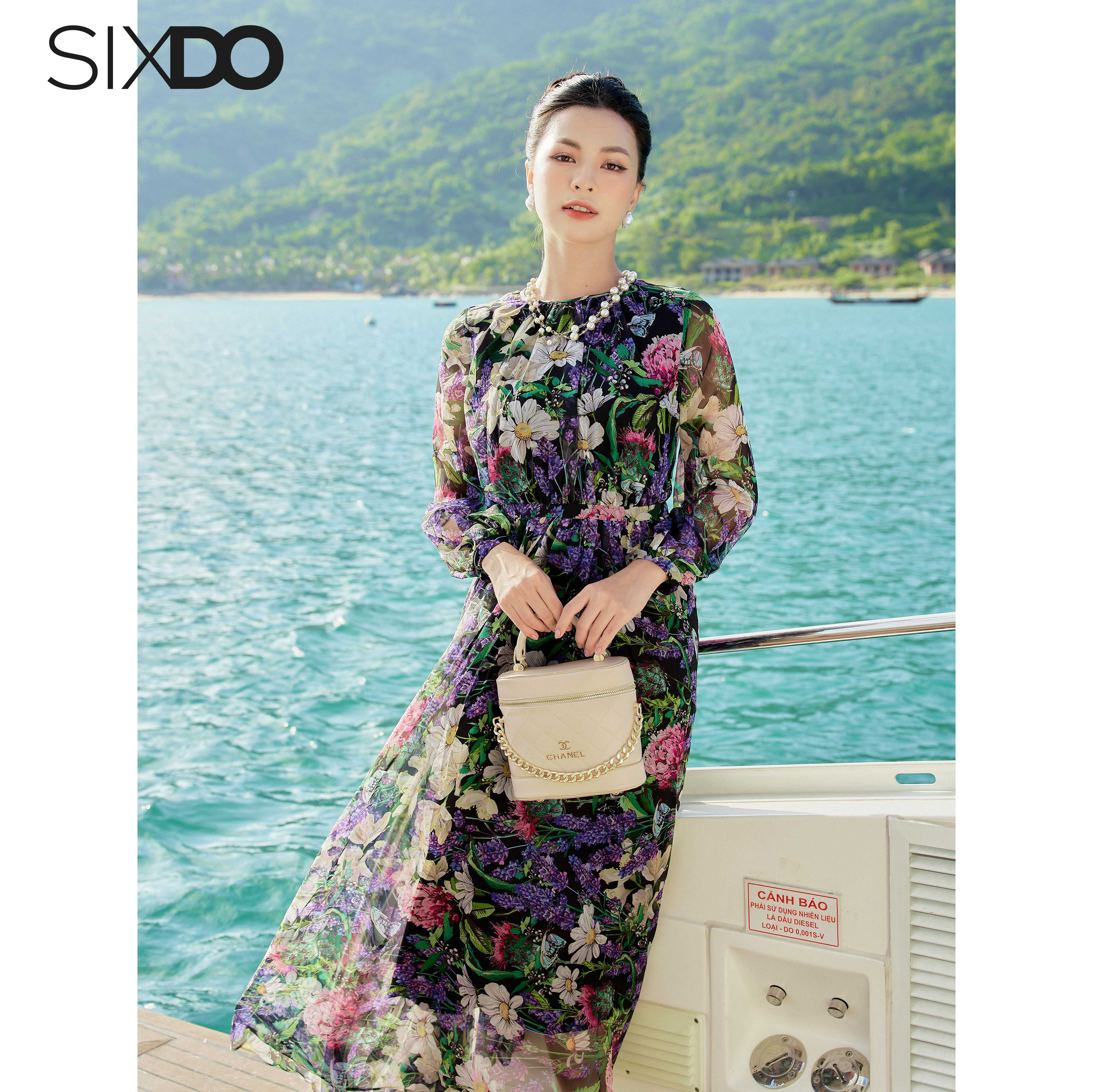 Đầm maxi voan hoa cổ tròn SIXDO (Black Floral Bishop Sleeves Maxi Voile Dress)