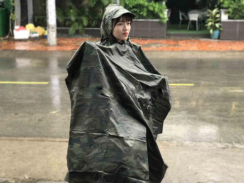 [HCM]Áo mưa cánh dơi vải dù rằn ri