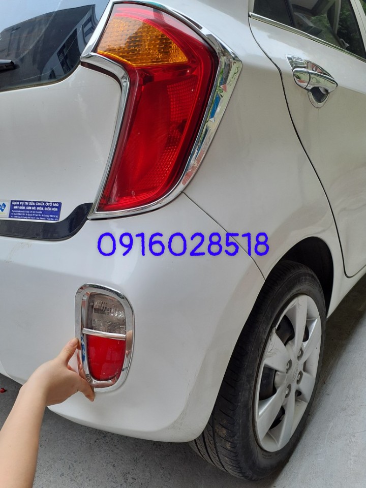 Kia morning 2012 2013 2014 2015 ốp viền đèn gầm phía sau, ốp đèn sương mù xe ô tô mạ crom