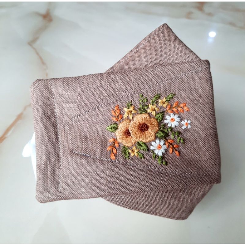 KHẨU TRANG 3D VẢI LINEN THÊU TAY