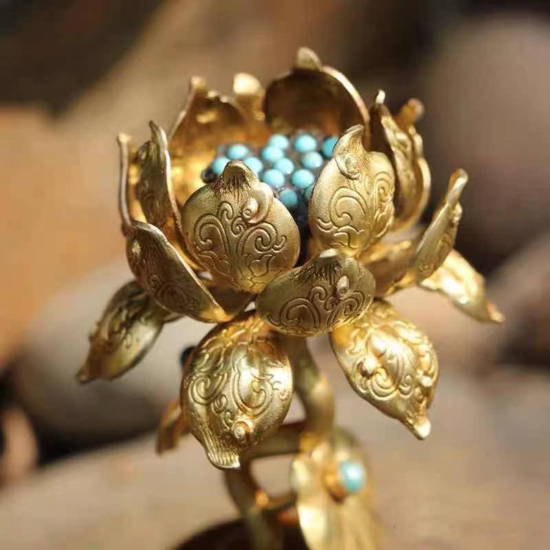HOA SƯ TỬ cao 9cm