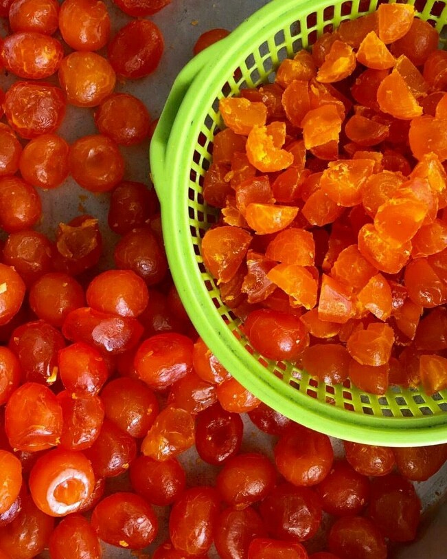 [Ship toàn quốc] [1kg] Lạp Xưởng Tươi Trứng Muối Cai Lậy Nhiều Nạc (2 túi 500g)