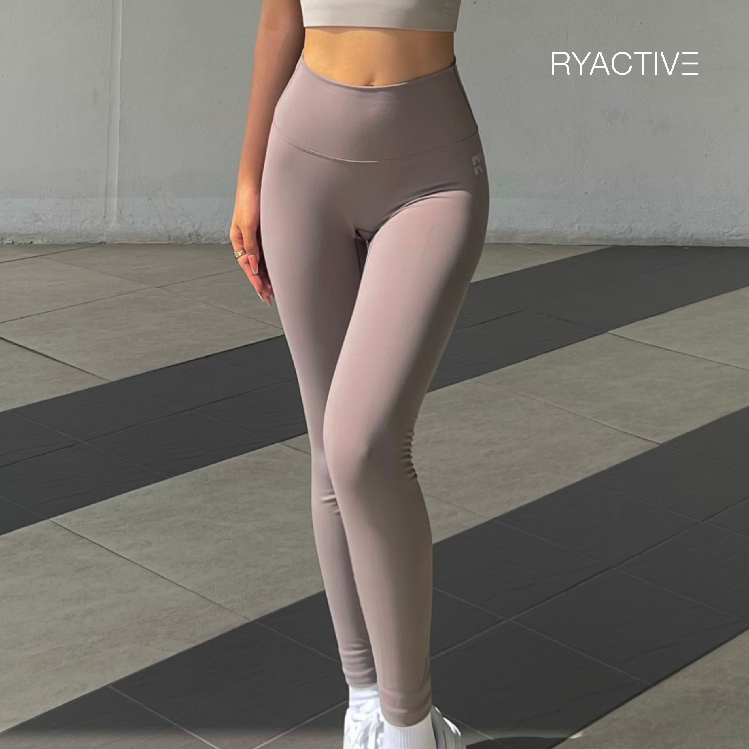 Quần legging thể thao dáng dài RYACTIVE - RYA Legging Brown