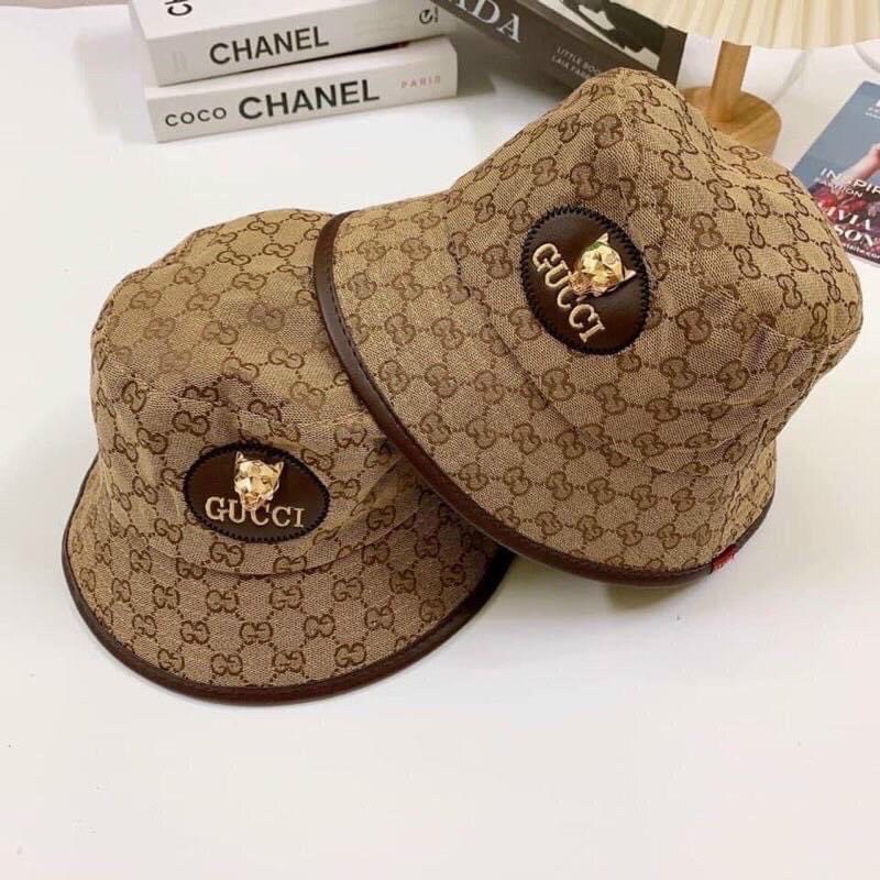 Mũ vành bucket  chữ G