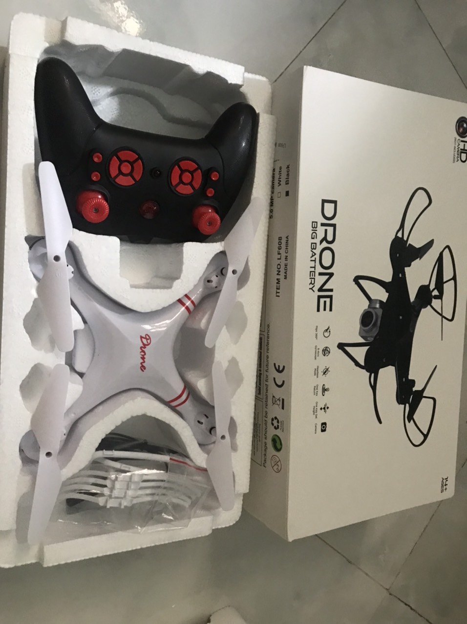 Máy bay điều khiển từ xa Drone