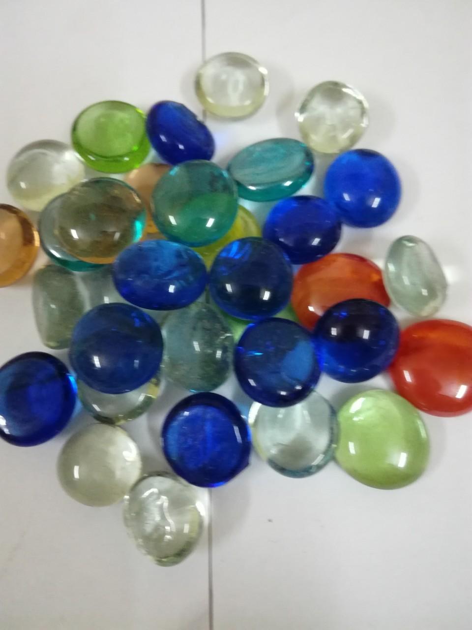 Sỏi thủy tinh trang trí hồ cá, bể cá cảnh thủy sinh
