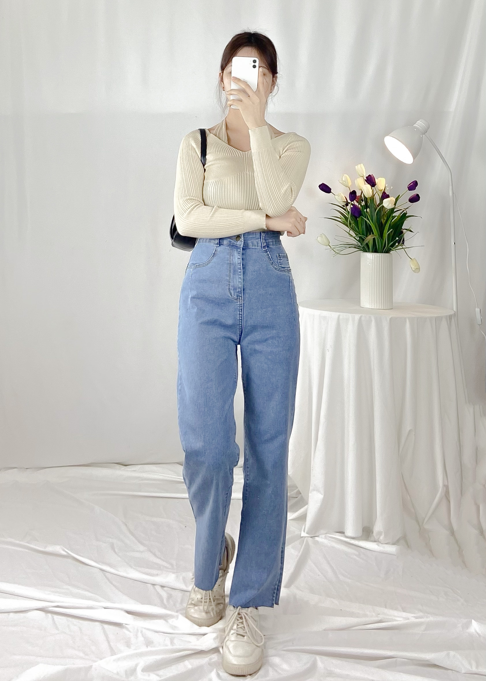 Quần Jean Dáng Suông Xẻ Gấu 2 Màu 247Plus