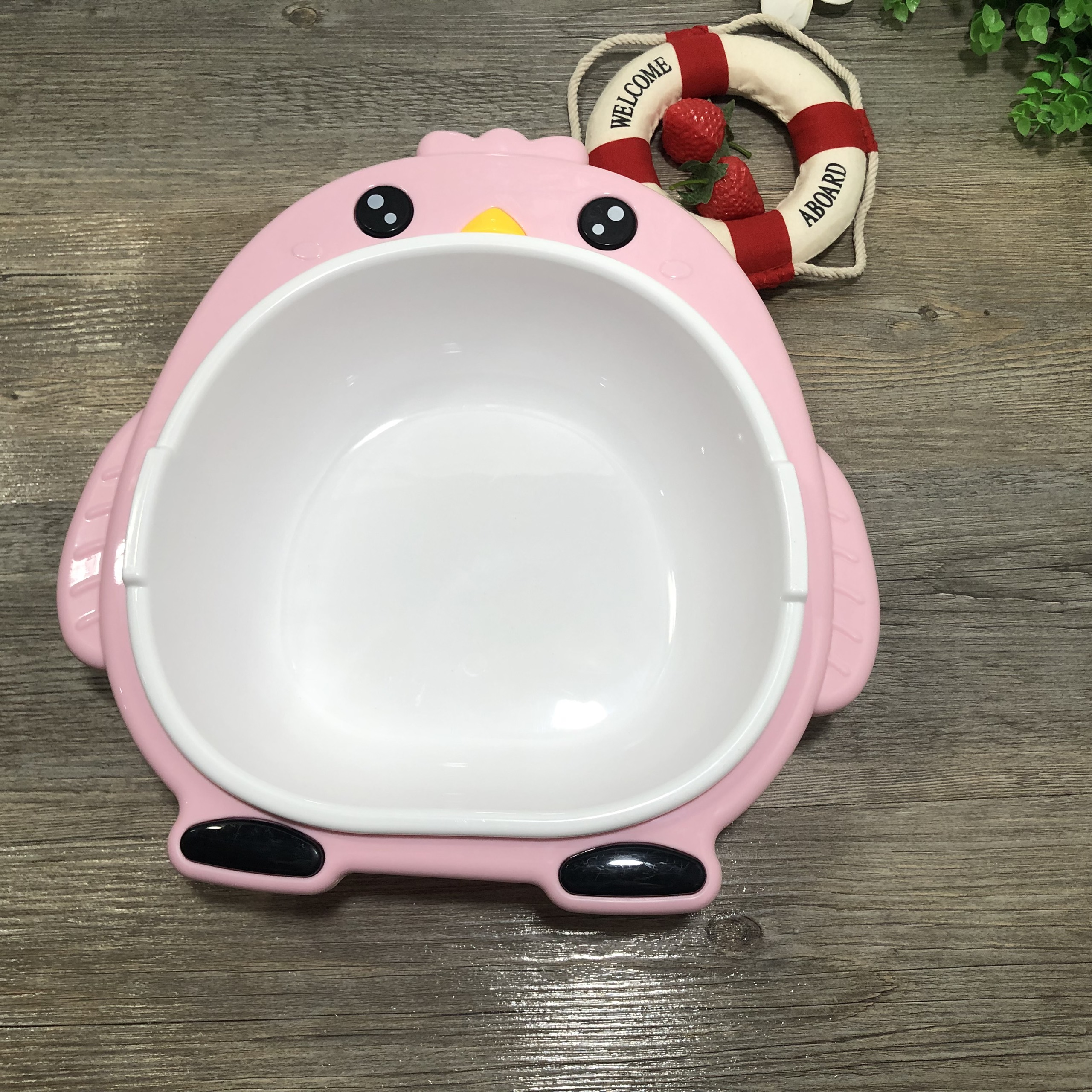 Chậu rửa mặt hình chim cánh cụt