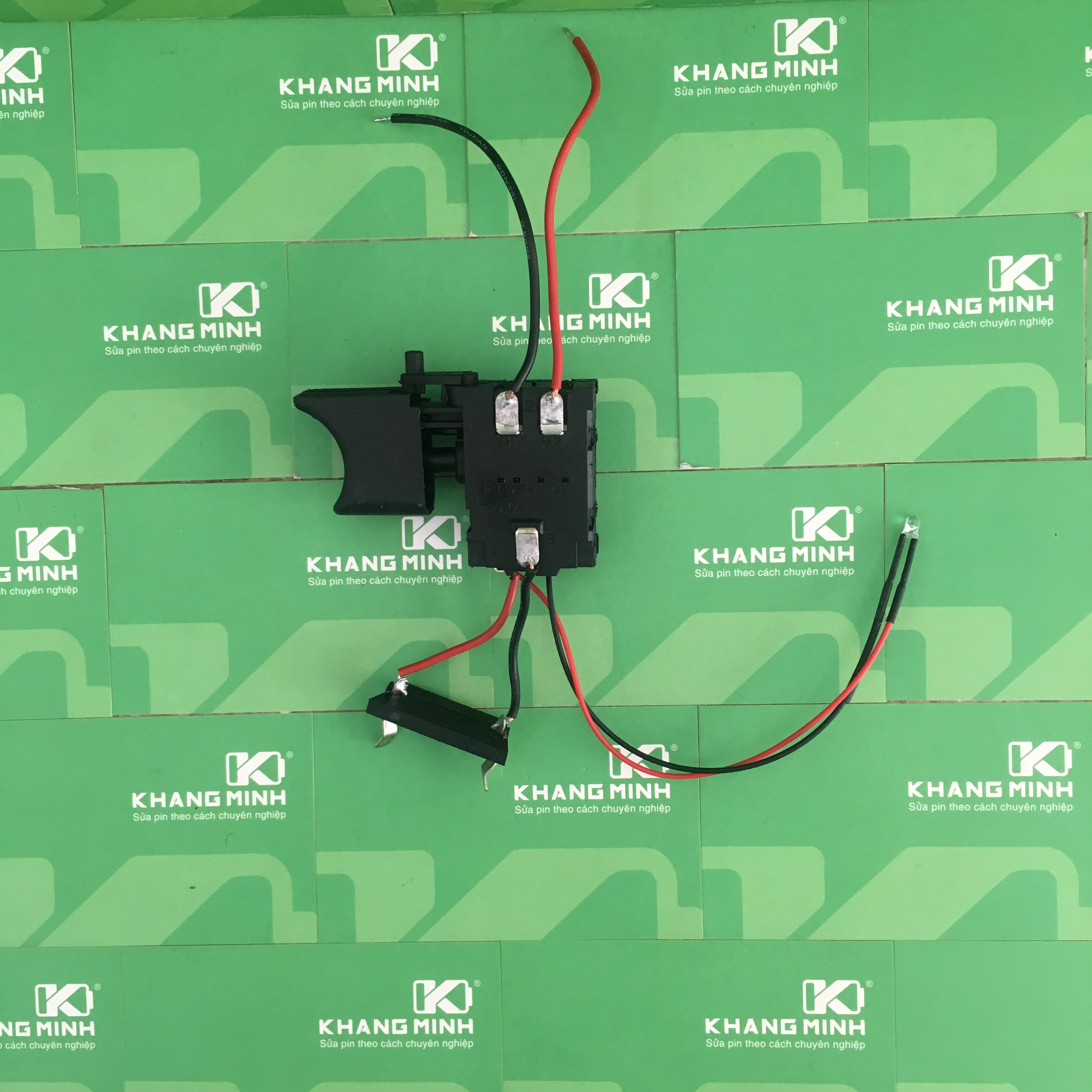 Công Tắc cò máy khoan pin đa năng 7.2V - 21V 15A max