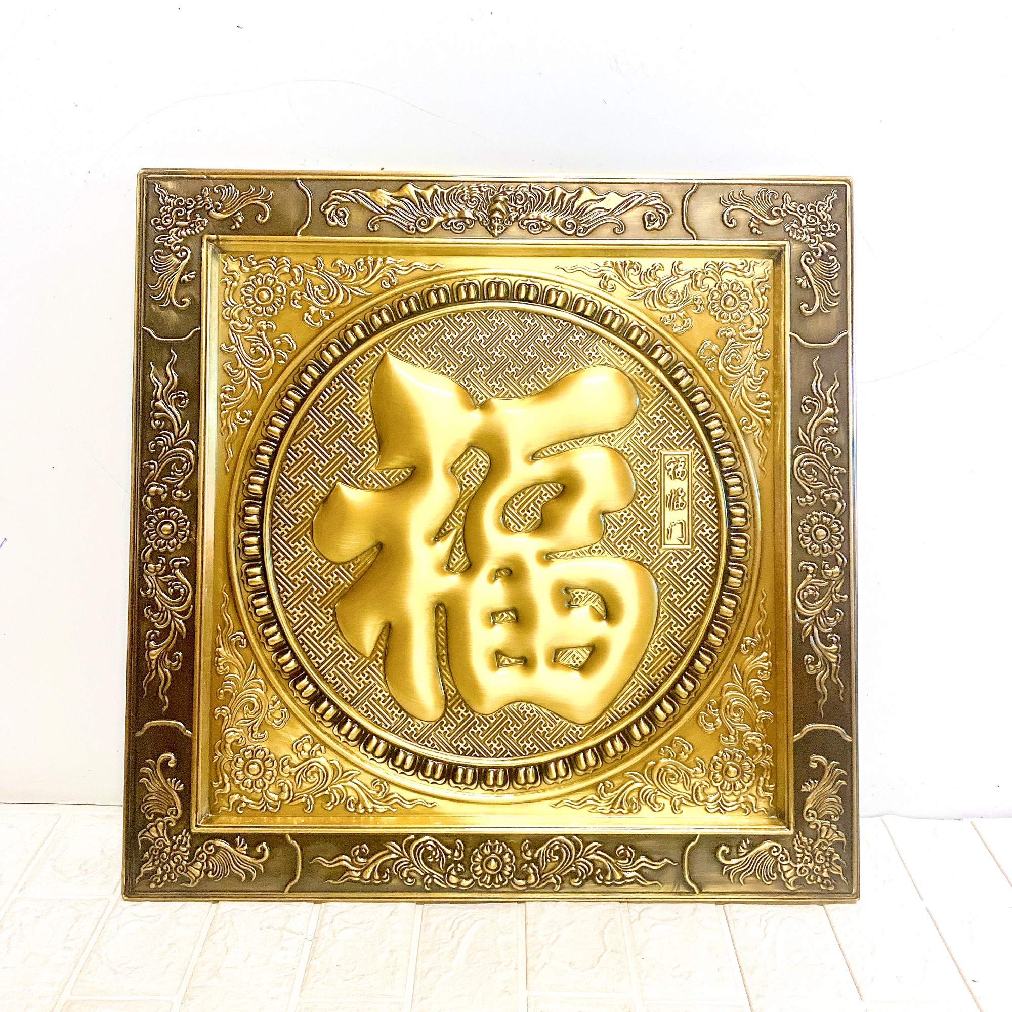 Tranh đồng chu phúc 55 x 55 cm làm bằng đồng