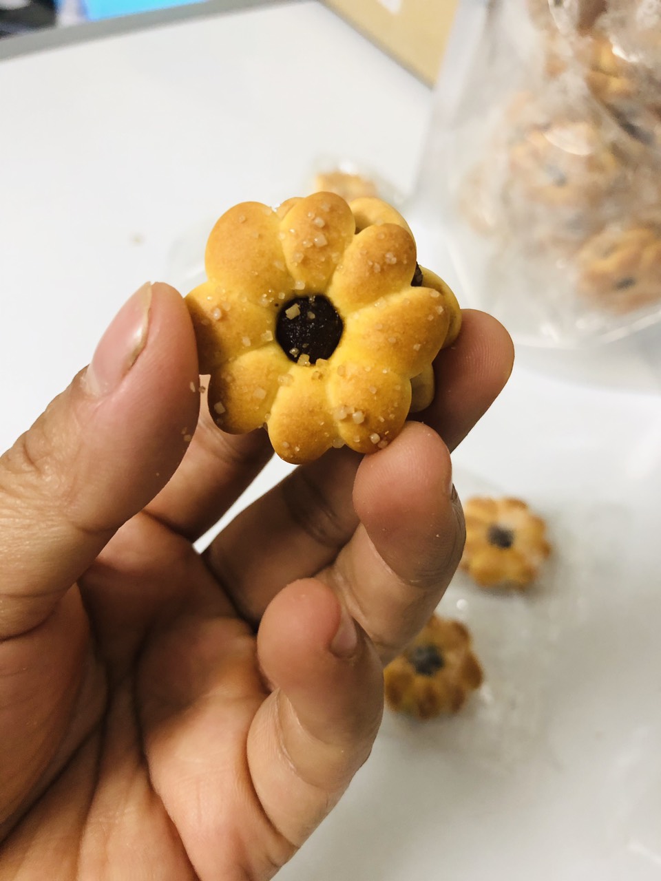 250g bánh bông mai Thái Lan nhân mứt dứa thơm ngon