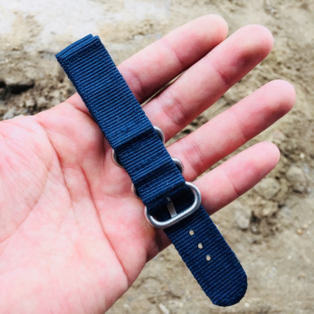 Dây Đồng Hồ Vải Dù Nato Size18-20mm ( Tặng Tovit Thay Dây )