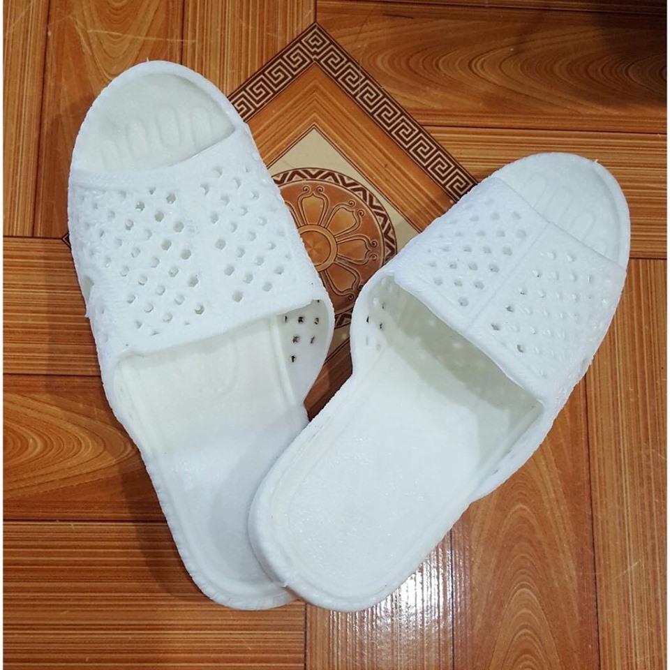 dép tổ ong trắng và xanh