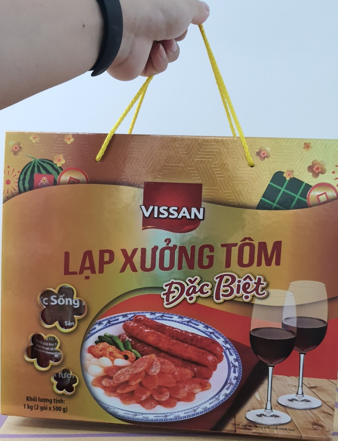 (HCM) LẠP XƯỞNG TÔM VISAN HỘP 1KG ( QUÀ BIẾU SANG TRỌNG VÀ Ý NGHĨA)