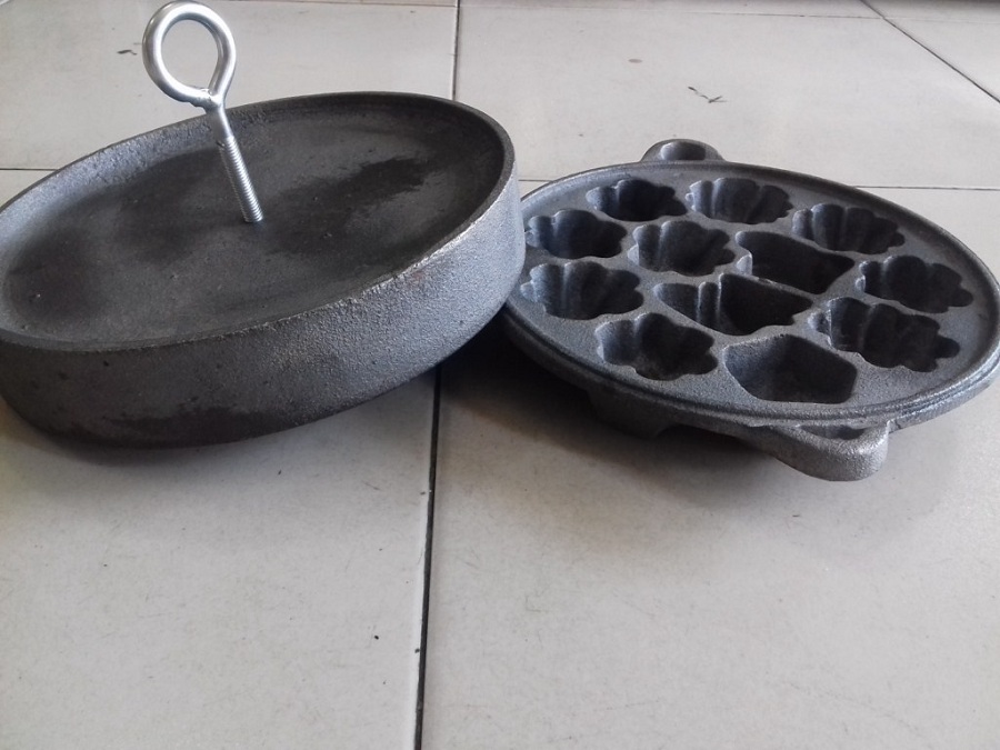 Khuôn bánh thuẫn, bông lan gang đen