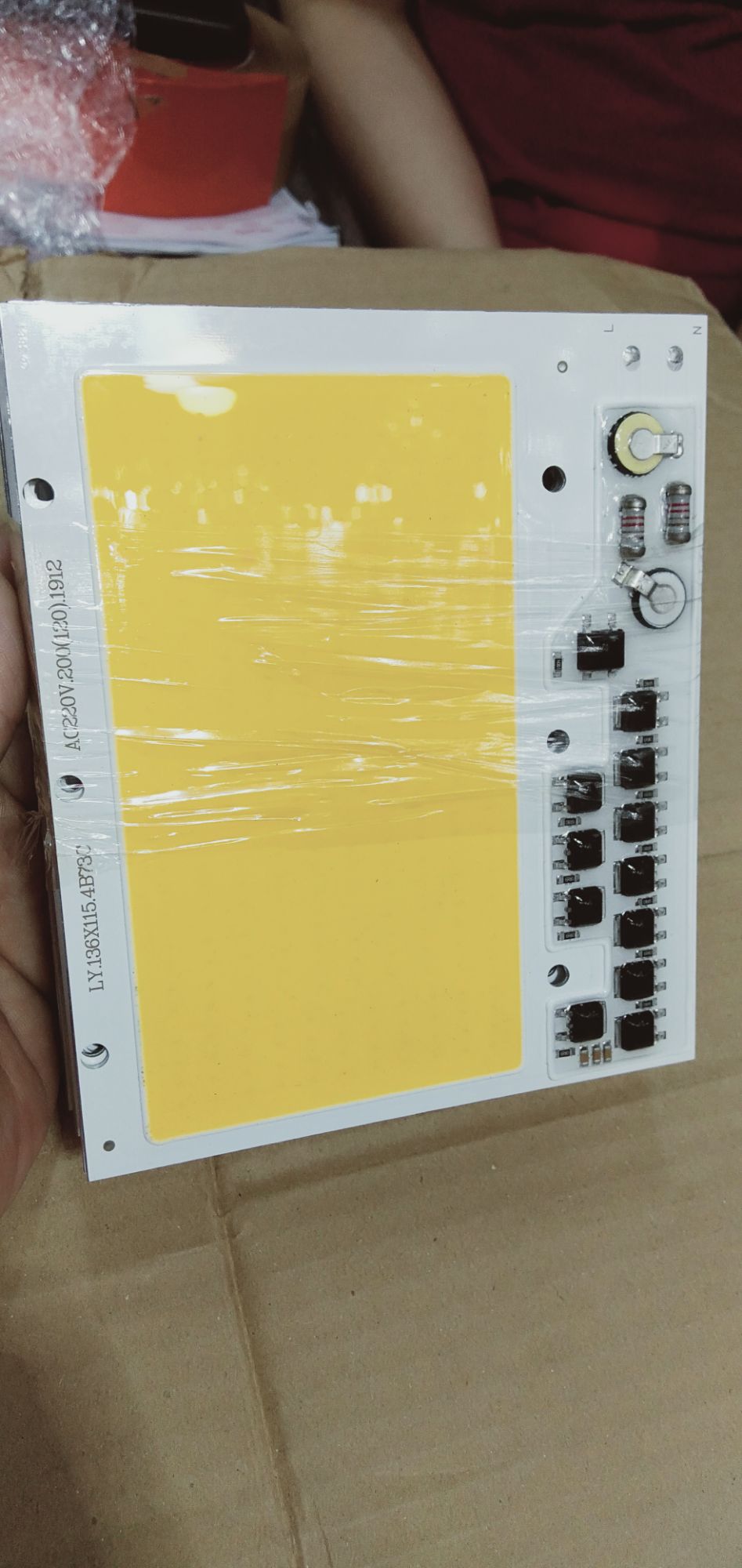 Nhân led 220V 200W