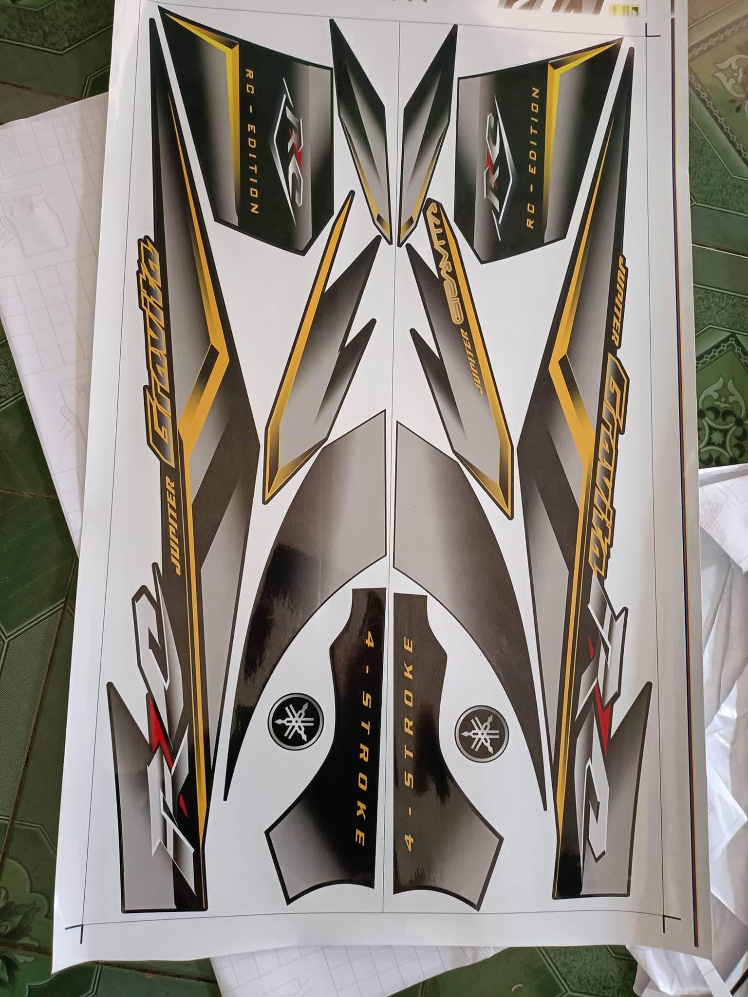 Tem rời jupiter gravitar RC vàng xám đen 2010