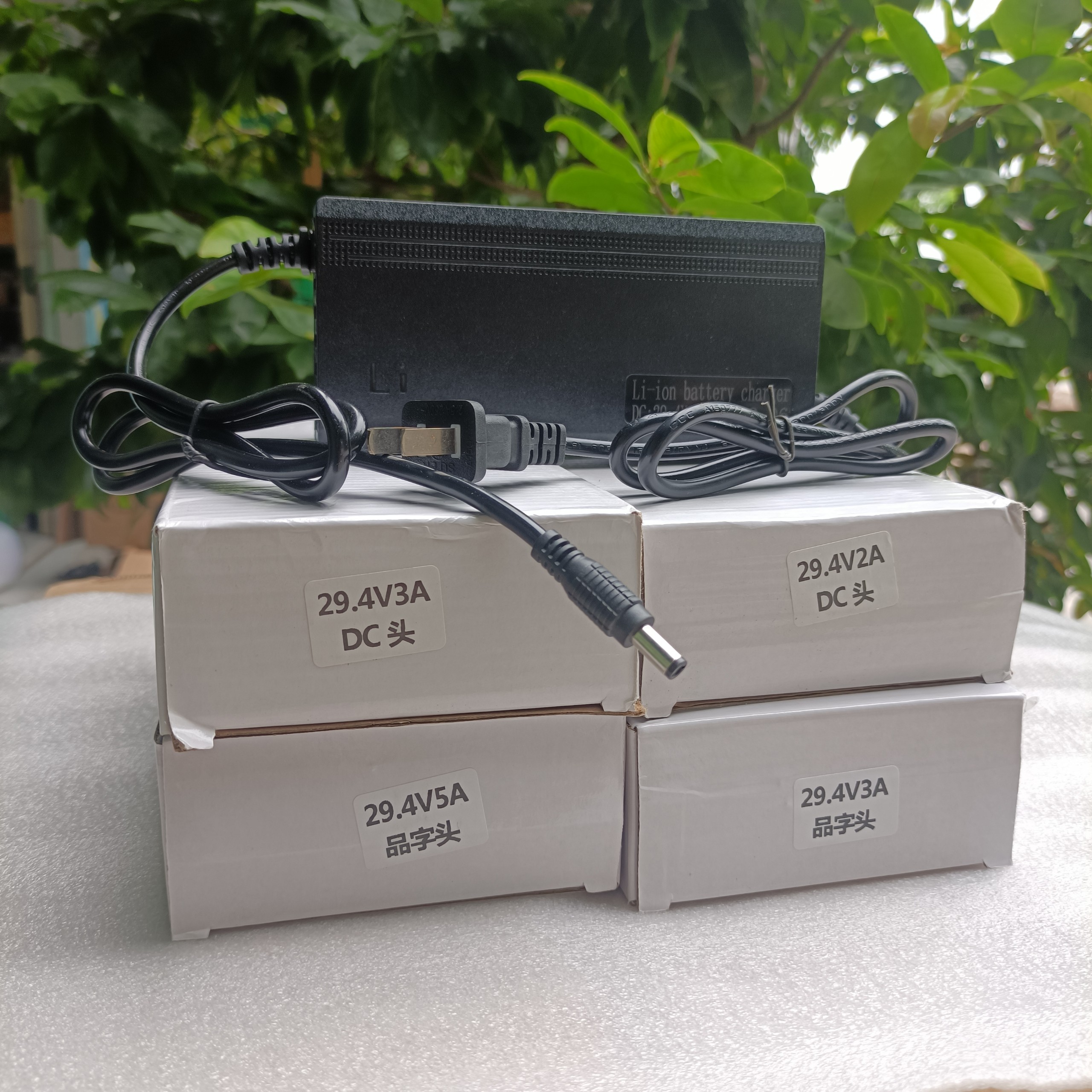 Sạc pin Li-on hệ 7s - 29.4v - 2A-3A-5A có quạt