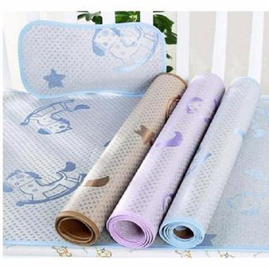 Chiếu lụa điều hòa kèm gối ngủ cao cấp cho bé