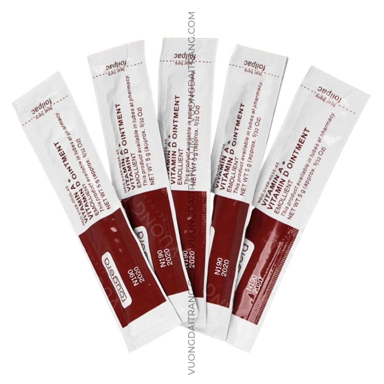 Dưỡng gói mày môi vitamin A + D