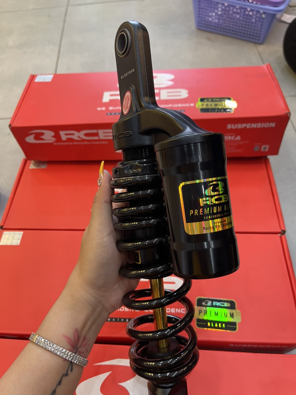 Phuộc sau RCB Click / Vario / Vison đen ty vàng MB2