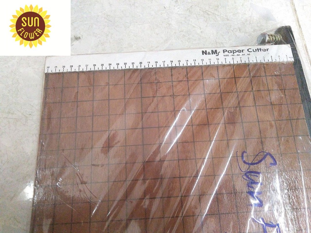 Bàn Cắt Giấy A4 Bằng Gỗ
