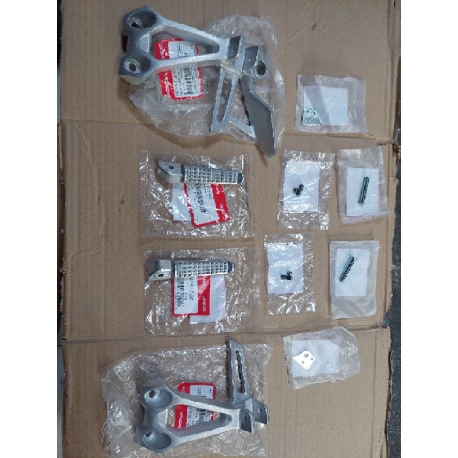 Gác chân sau (gác nhôm, xếp nhôm, phụ kiện) winner chính hãng