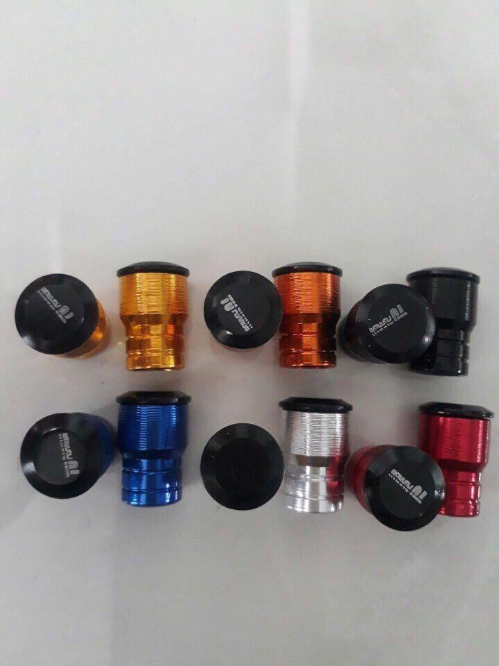 Cặp ốc van xe