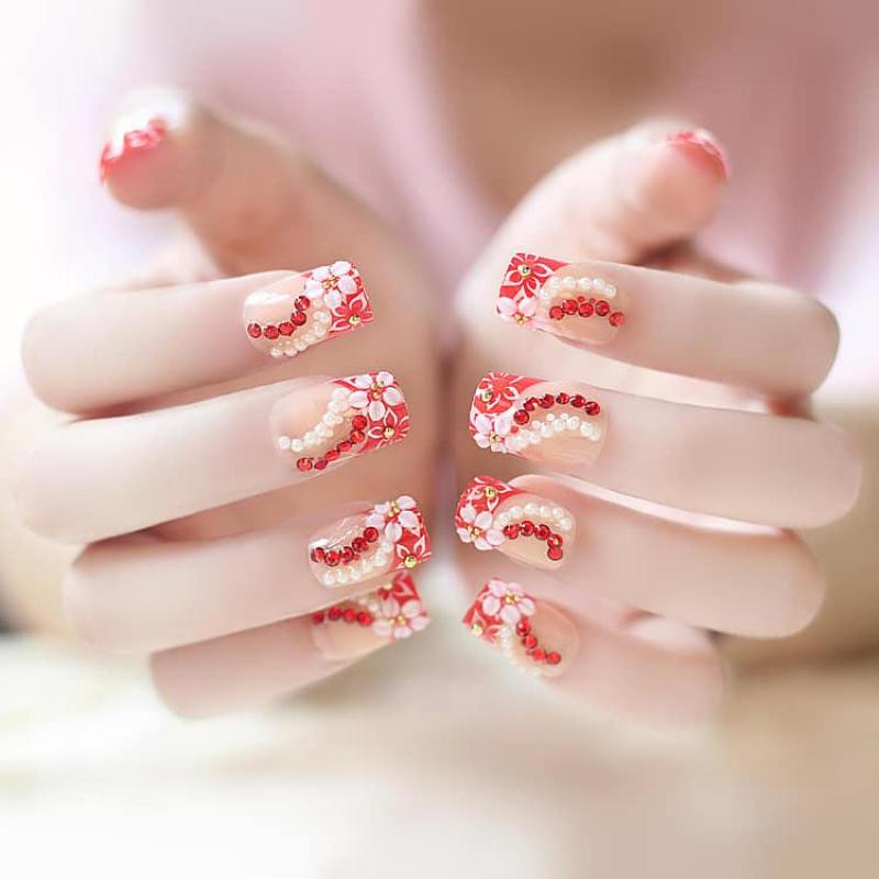 Hộp 24 Móng tay giả , nail giả , móng giả ( Keo sẵn sau các ngón tay )