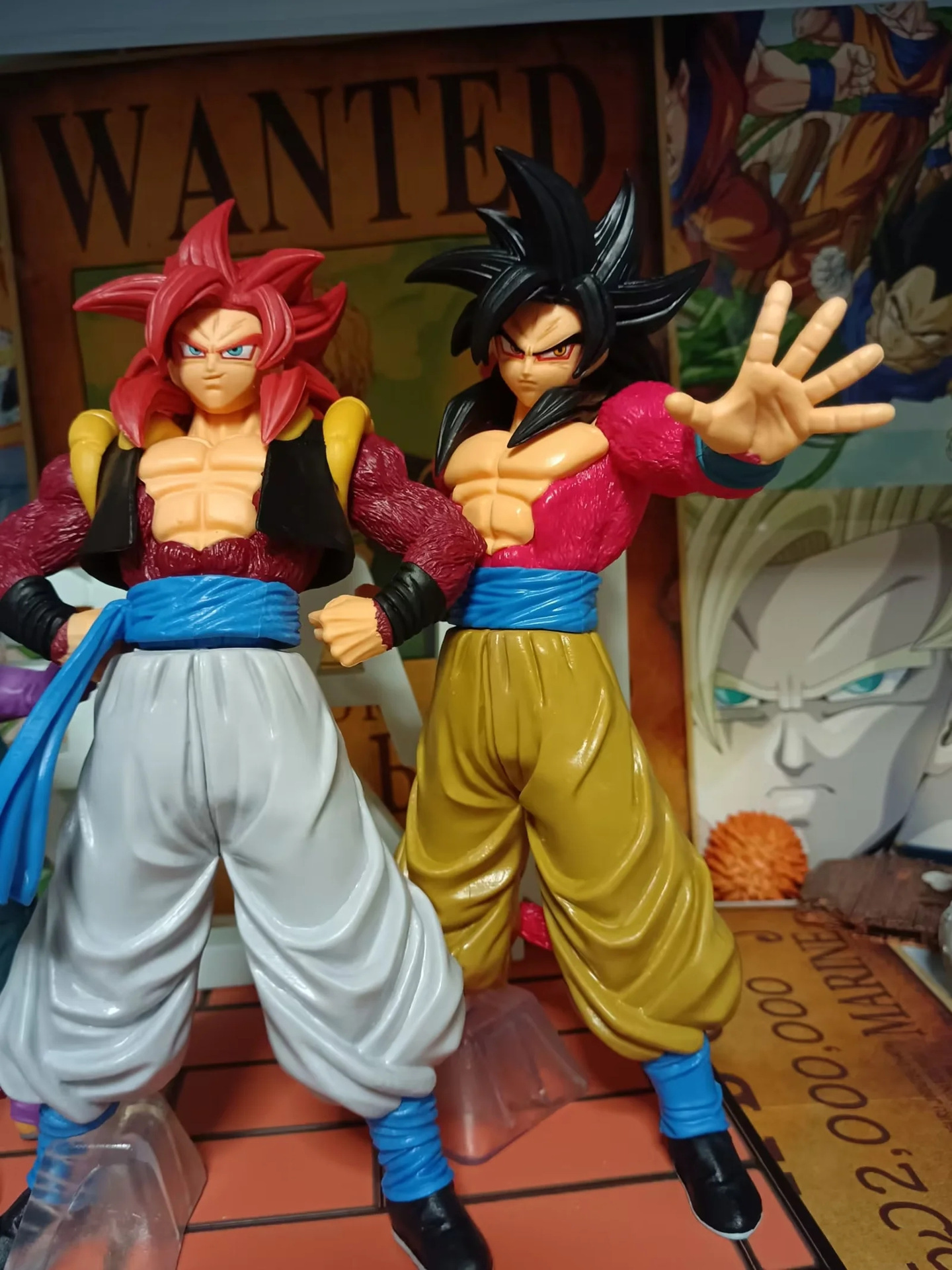 (28cm) Mô hình SonGoKu Saiyan cấp 4 tóc đen