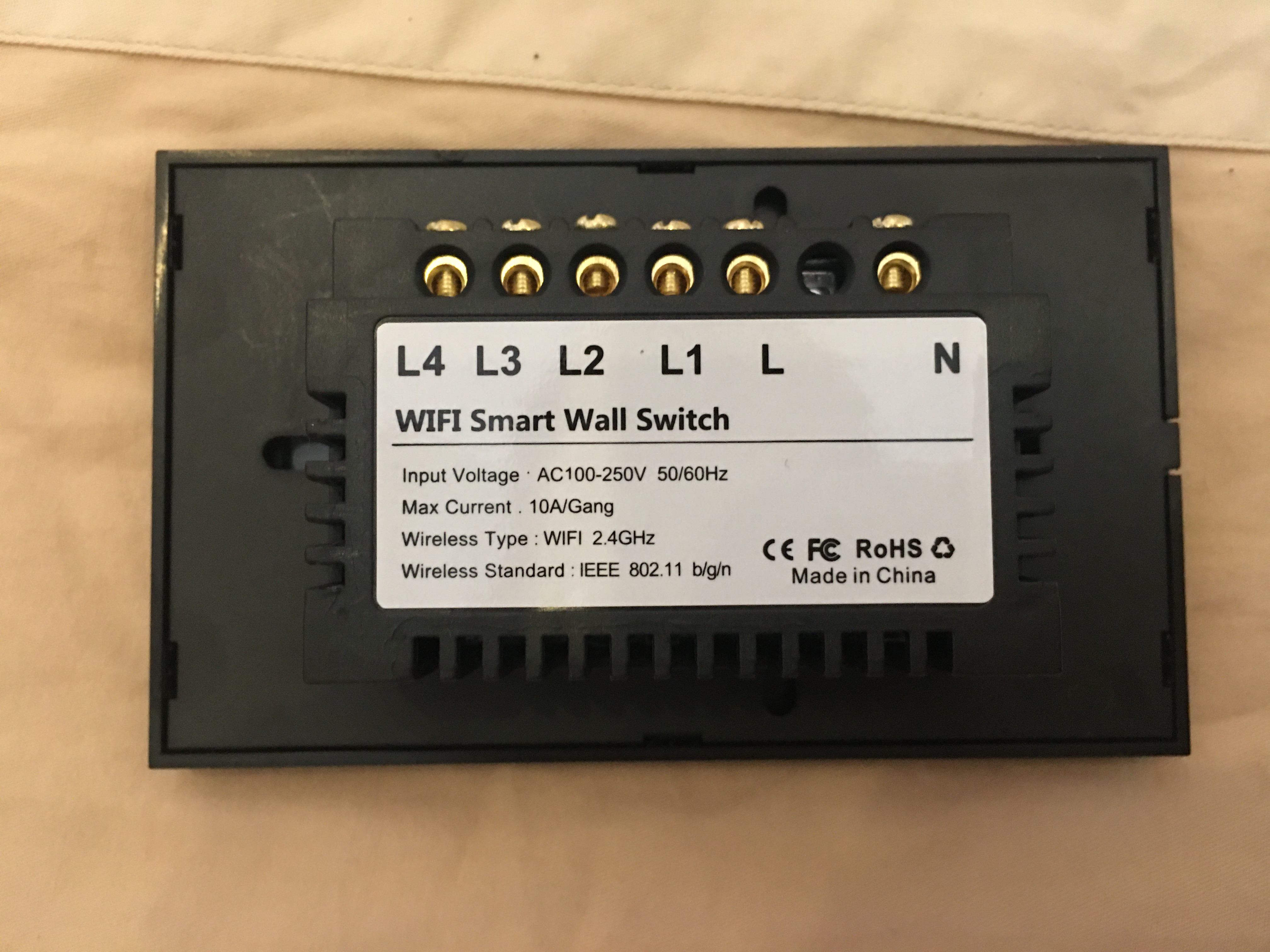 Công tắc thông minh Tuya 3 nút wifi