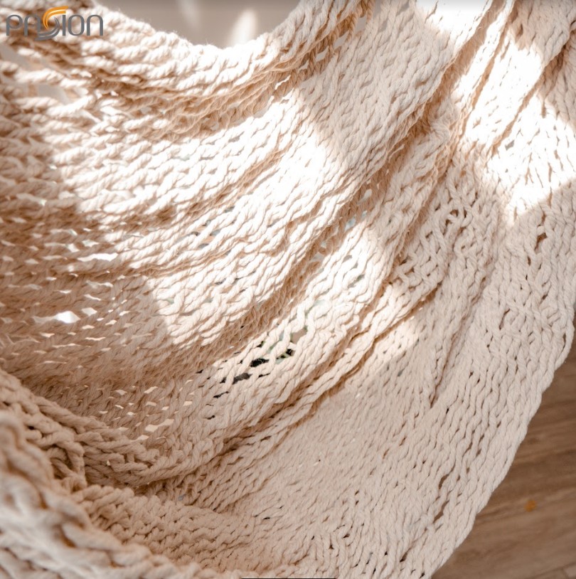 Knitted net hammock chair include Iron Foot Hammock