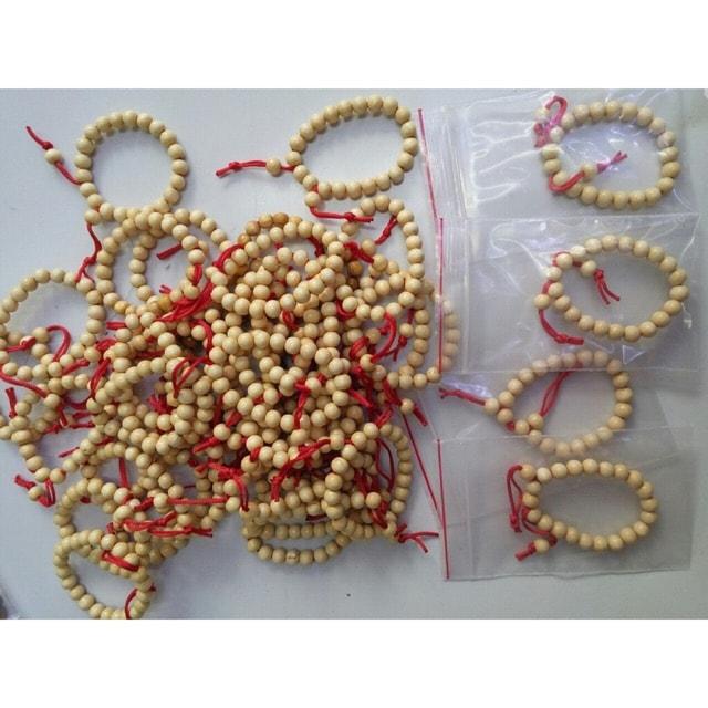 vòng tay dâu tằm dành cho bé