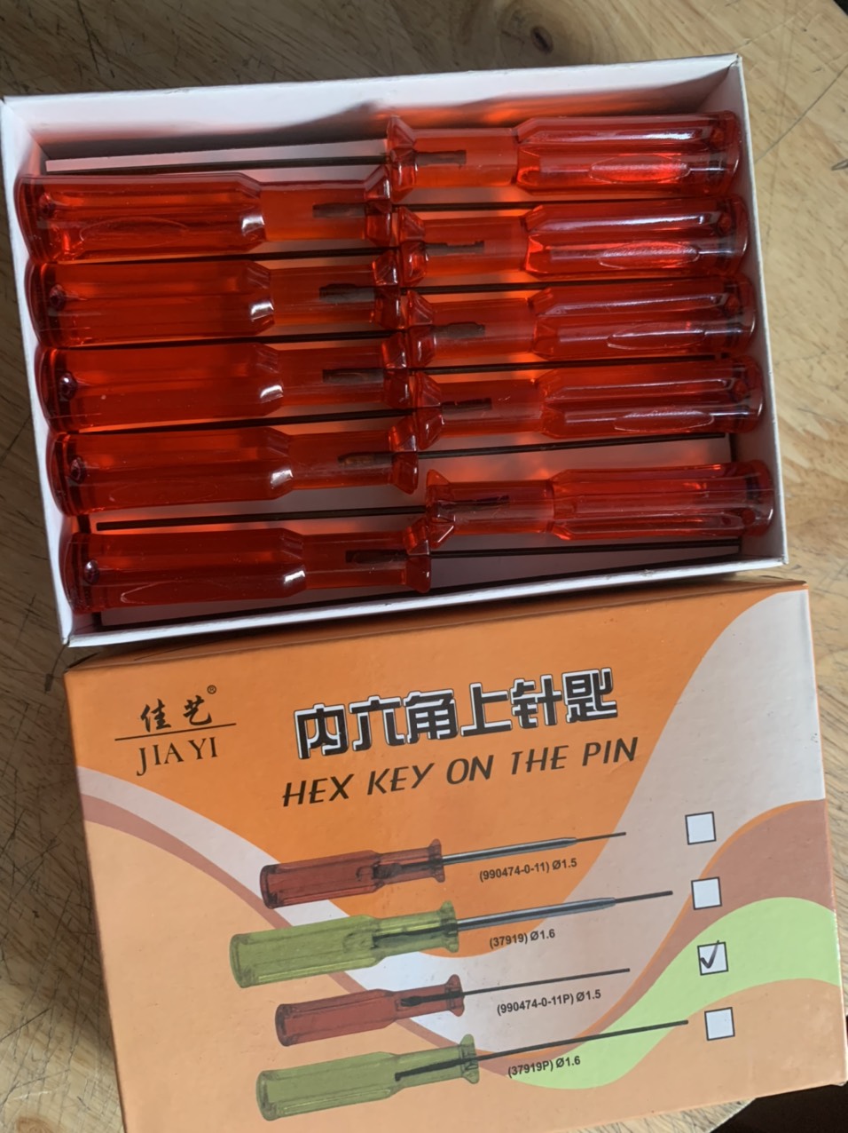 cây lục giác mở kim vắt sổ ( đỏ )