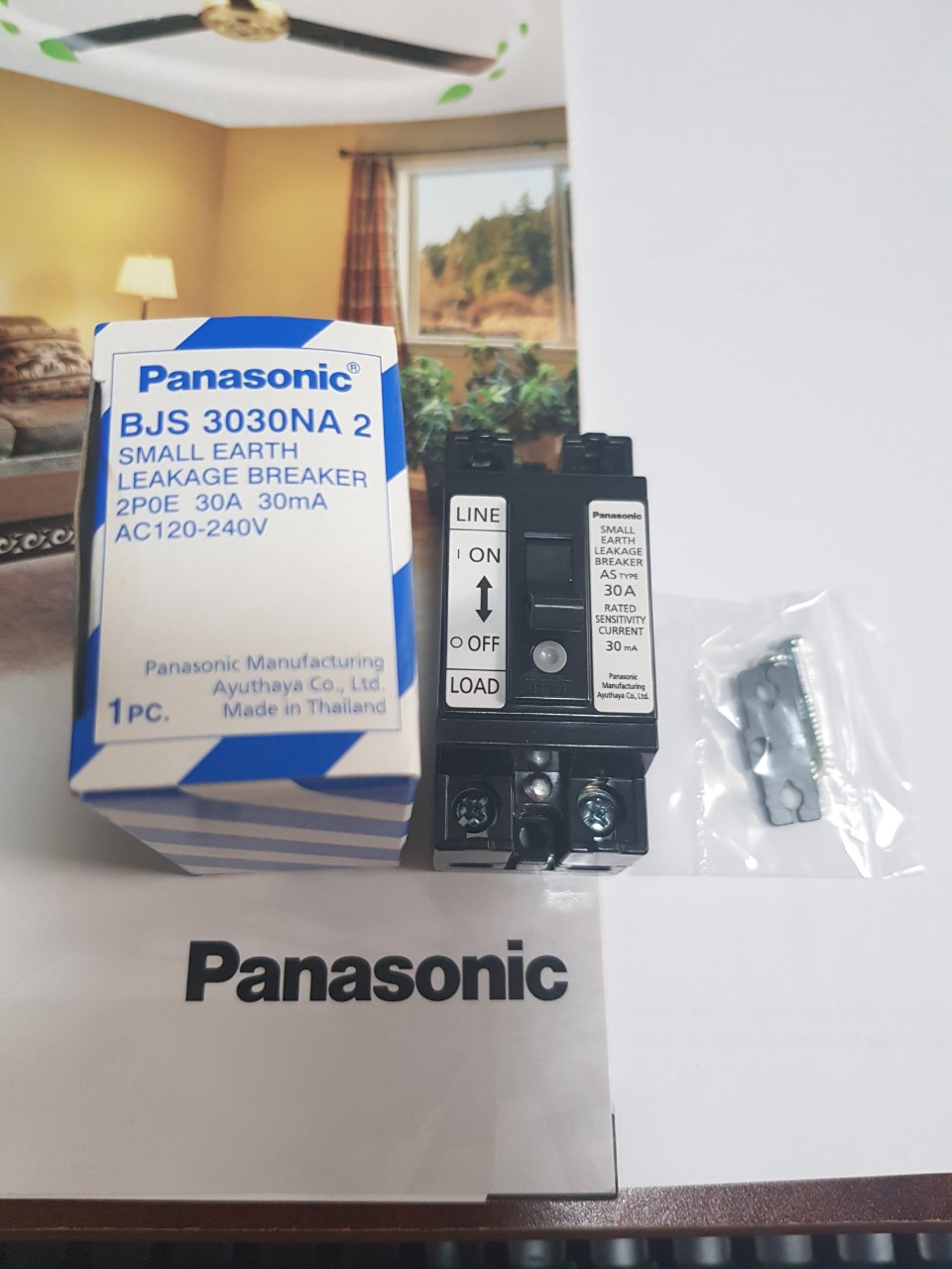 Bộ ngắt mạch an toàn Panasonic BJS30308A2 (Đen) - (30A - dòng rò bảo vệ 30mA)