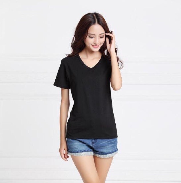 Áo thun nữ cổ tim dáng basic