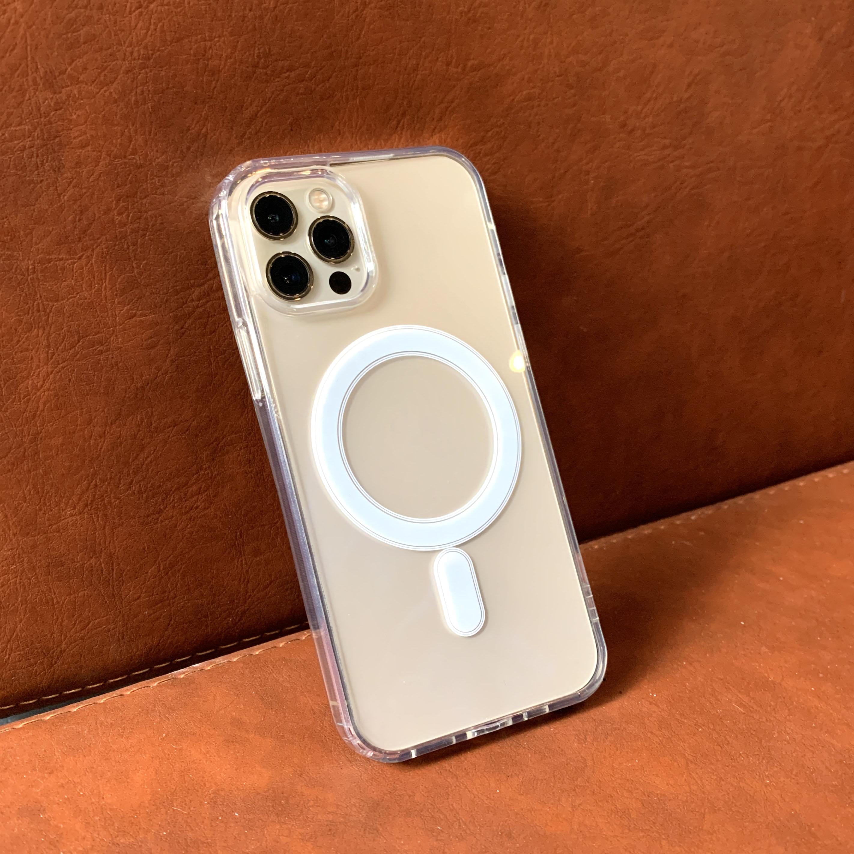 Ốp lưng iPhone hít nam châm từ tính, siêu trong suốt, mặt lưng nhựa cứng, viền silicon chống sốc - Pikapi phụ kiện