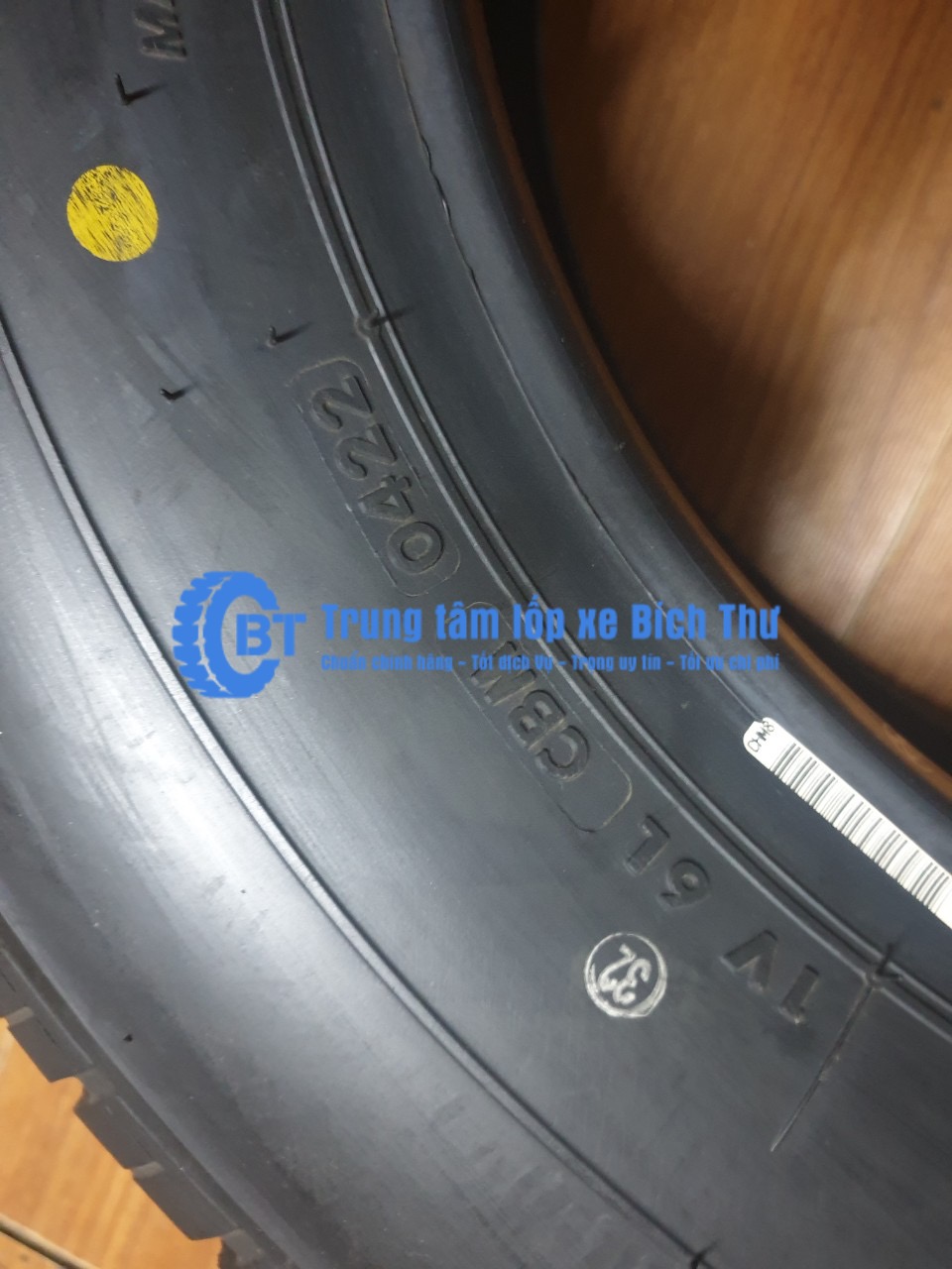 Lốp Brigestone 205/70R15 R623